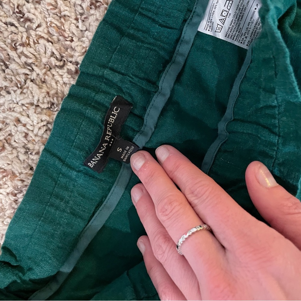 Green shorts - Picture 3 of 5